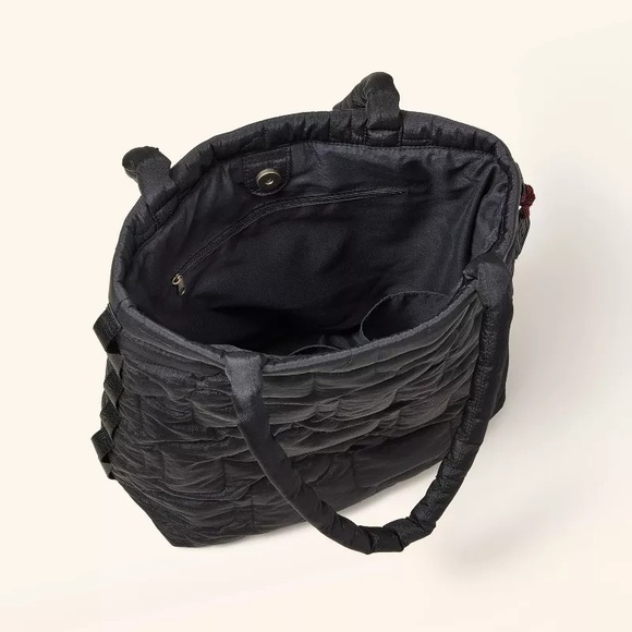 New! Woolrich x Target Quilted Sheep Tote Bag Black Purse / Handbag w/ Charm NWT - Picture 2 of 7